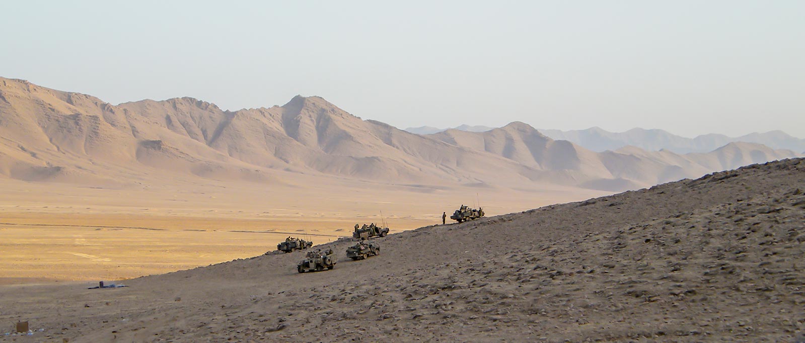 Kabeltætninger til forsvarskøretøjsindustrien