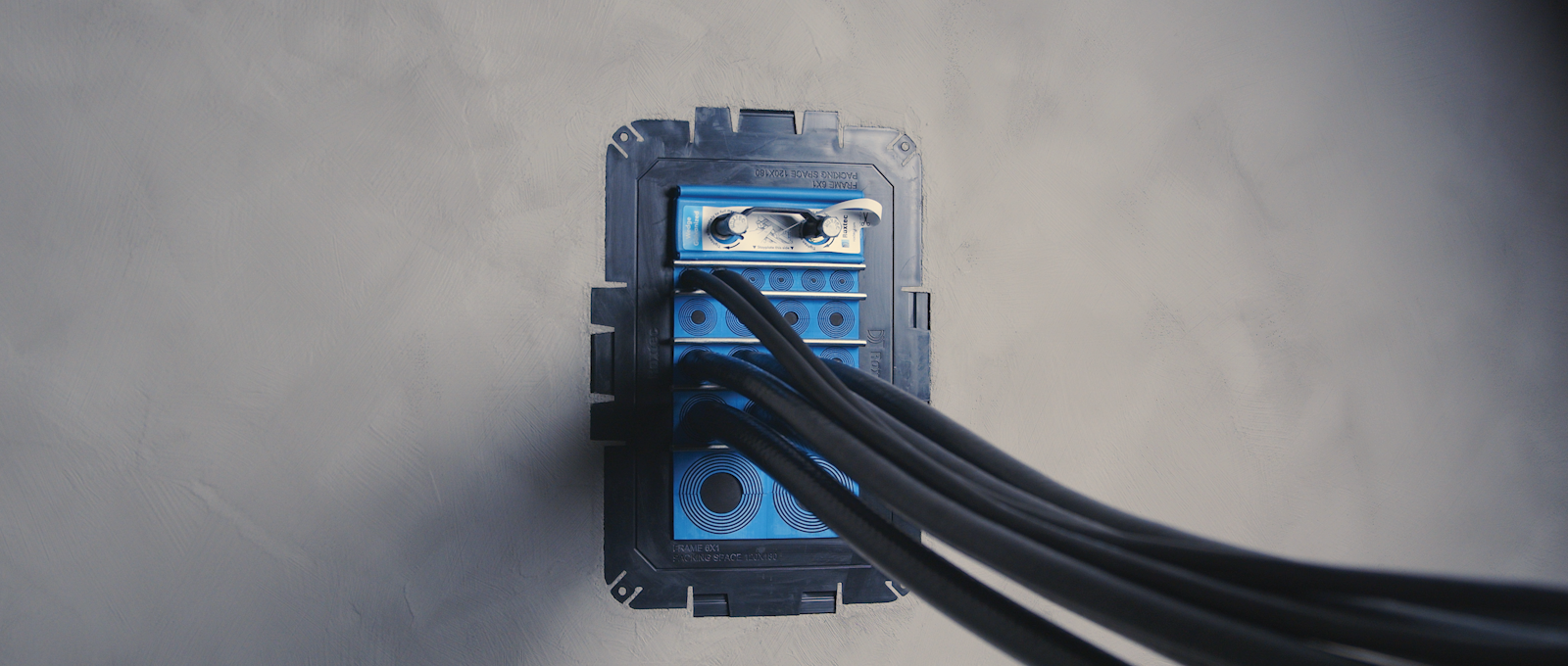 New: Roxtec knock-out frame transit – KOF