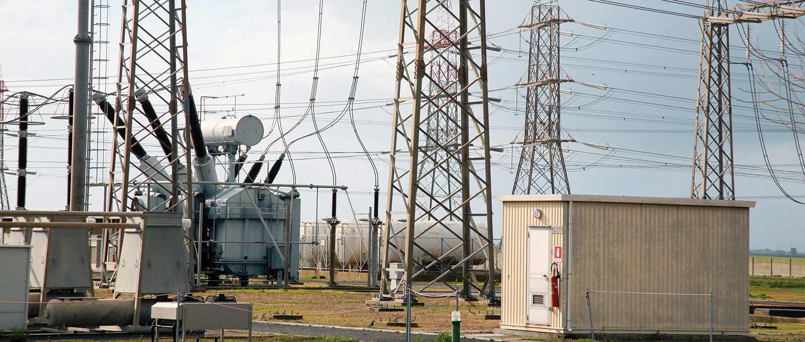 配電用貫通シール