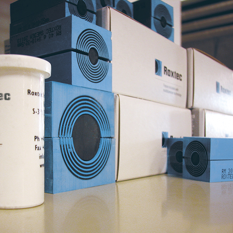 Roxtex Multigate Roxtec multi-cable transits and pipe seals with Multidiameter™ | Roxtec ...