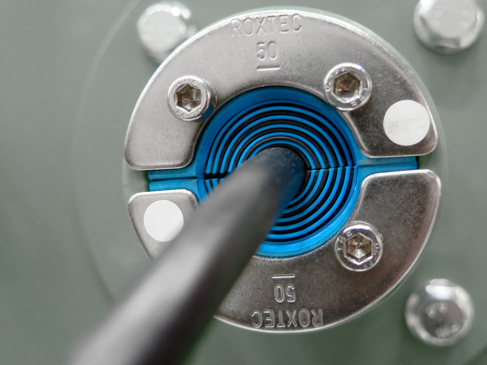 Roxtec R EMC-gennemføring