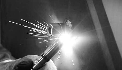 Boru ge&#xE7;i&#x15F;leriniz i&#xE7;in b&#xF6;lme rakorlar&#x131;n&#x131;/ba&#x11F;lant&#x131; mafsallar&#x131;n&#x131; kullan&#x131;yor musunuz? 