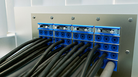 7 motivos para usar as vedações da Roxtec para armazenamento de bateria