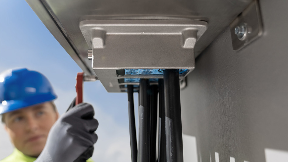 Discover Roxtec Cabinet Seal Platform for harsh environments | Roxtec ...