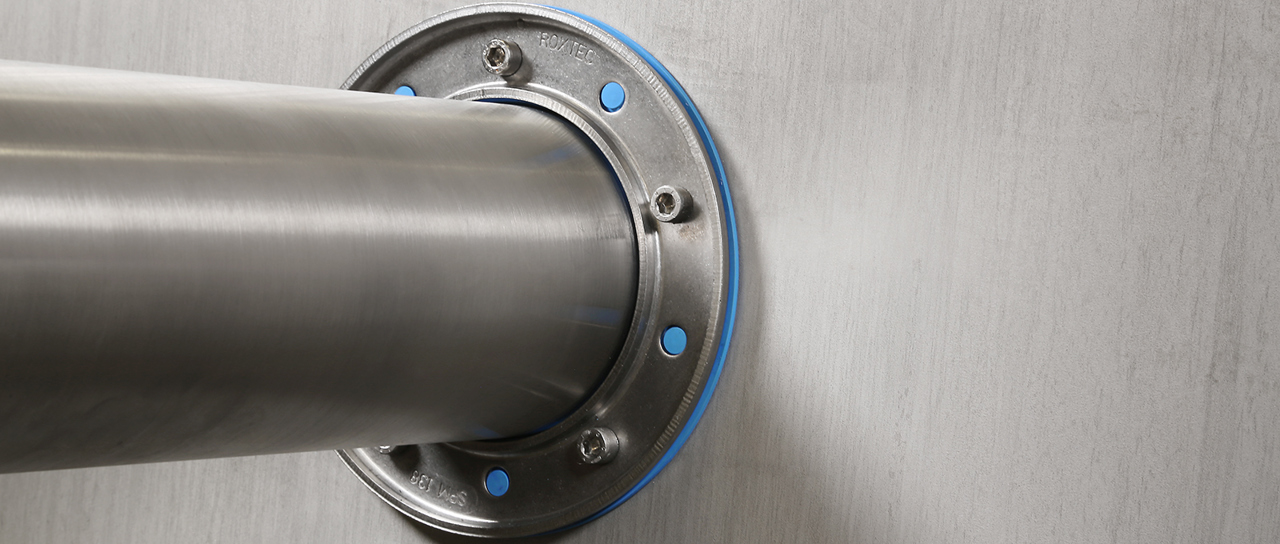 Seal a metal pipe without welding