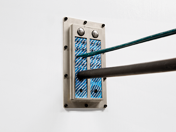 Sello Roxtec ComSeal™ EMC