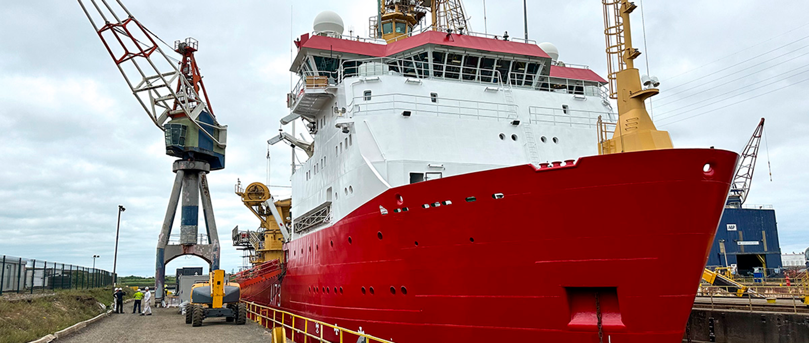 Los sellos Roxtec TB protegen el buque HMS Protector