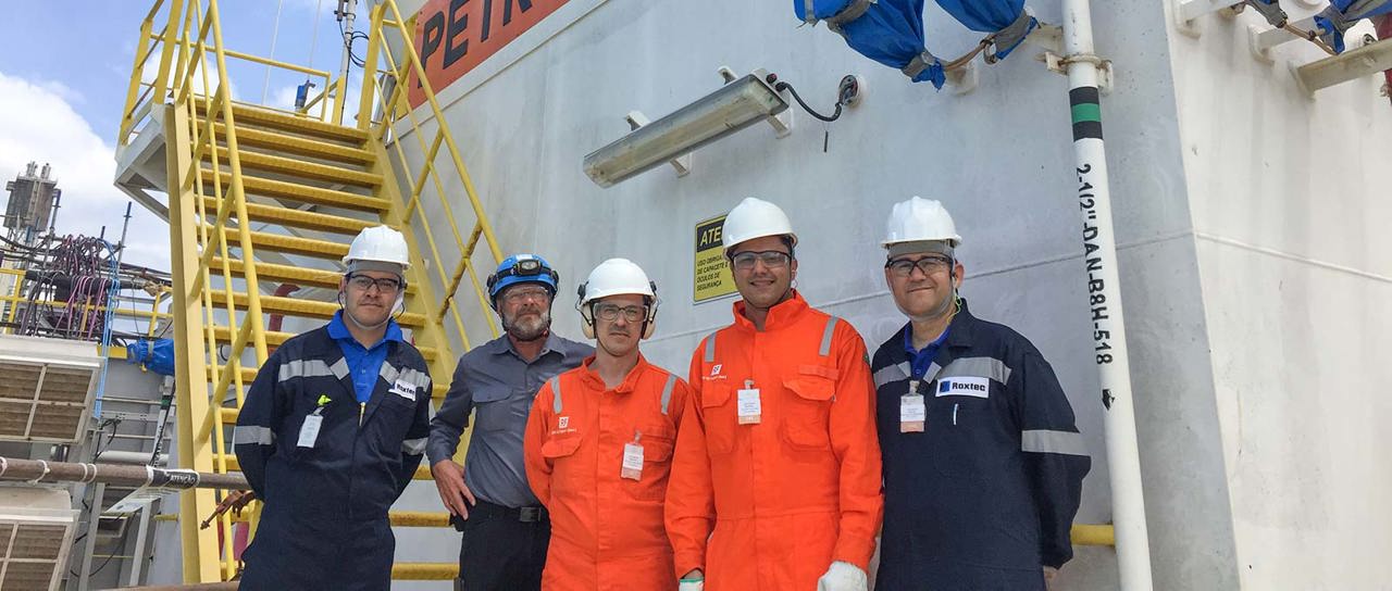 Veiligheidsinspectie van doorvoeren voor Petrobras in Brazilië