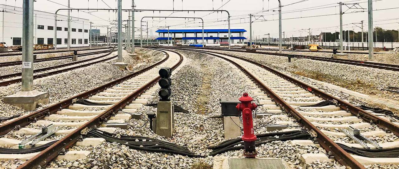 Protecting Shanghai Metro against fire and humidity