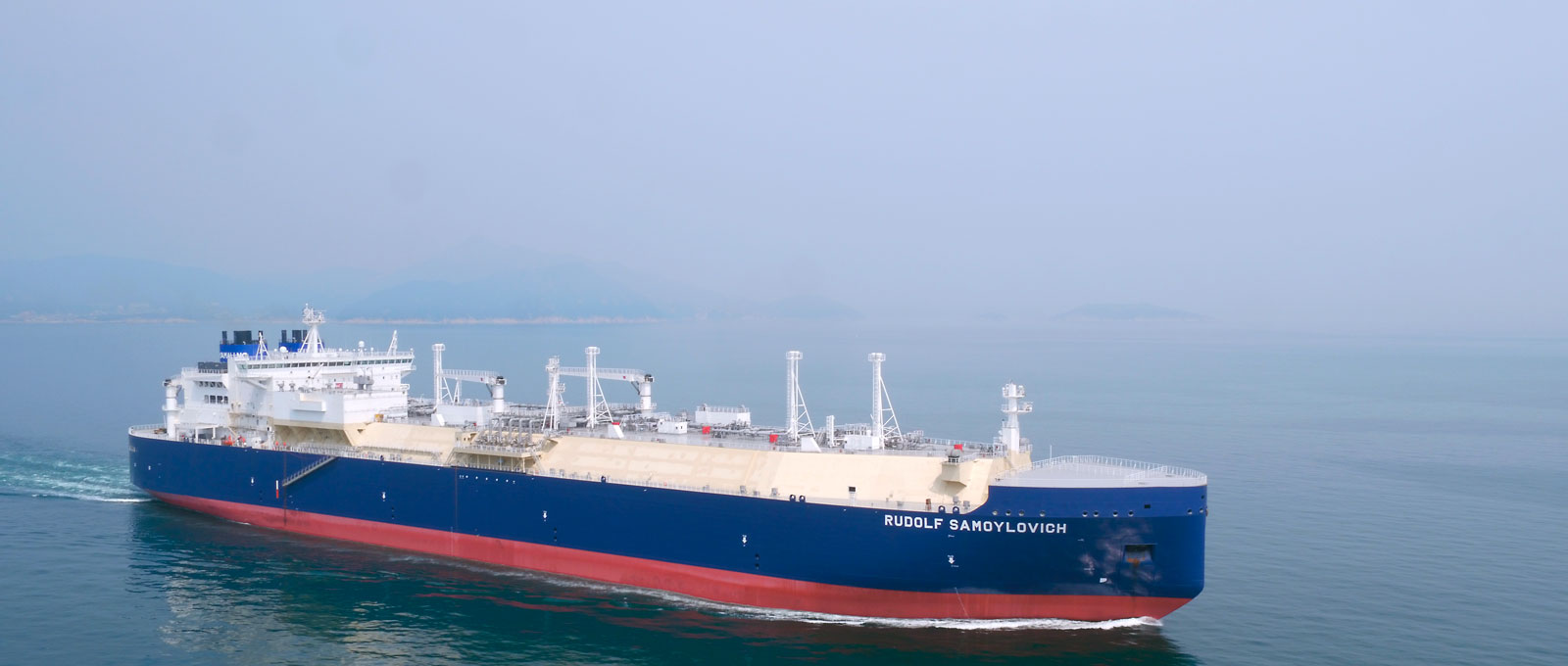 Roxtec transits protect the world's first ARC-7 LNG carrier
