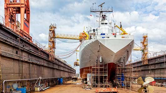 Pour les chantiers navals qui construisent de nouveaux navires ou plateformes