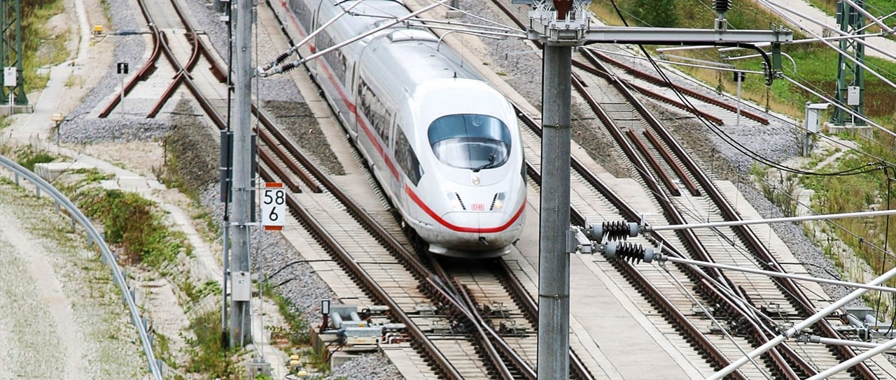 Vedações globalmente preferidas para infraestrutura ferroviária 